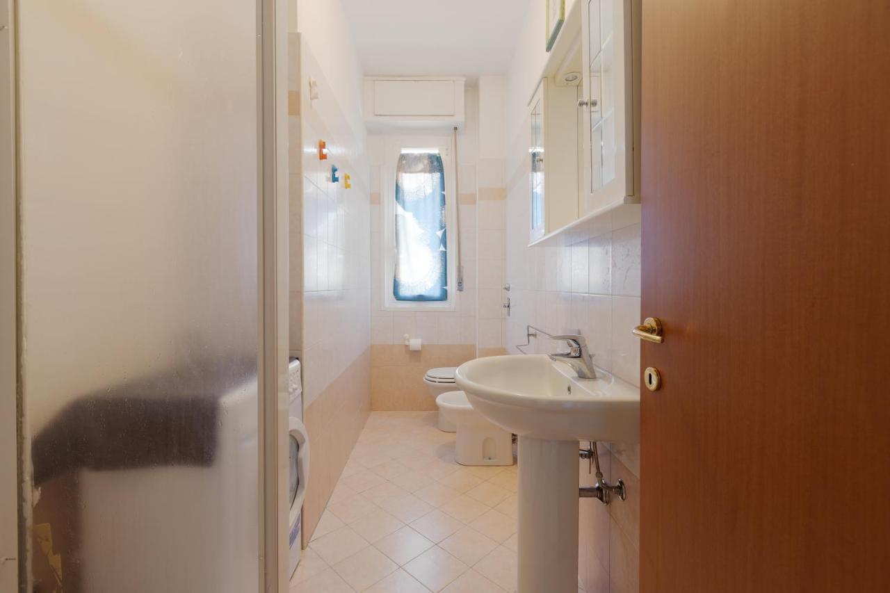 Apartment With Balcony - 50 M Far From M1 Pasteur มิลาน ภายนอก รูปภาพ
